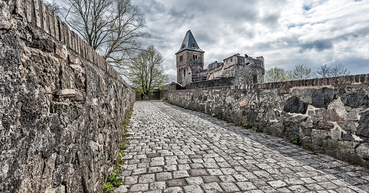 Германия, замок Франкенштейн