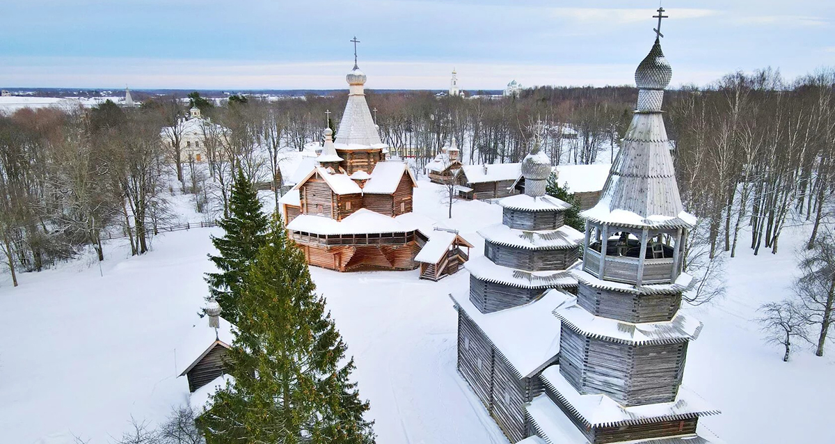 Встреча Нового 2025 года в новгородском отеле «Амакс»