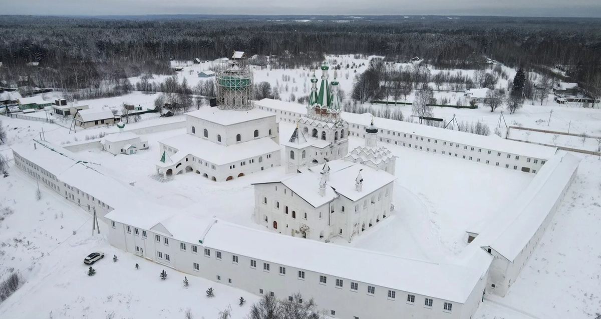 Вокруг Ладоги на новогодних праздниках в Усадьбу карельского Деда Мороза