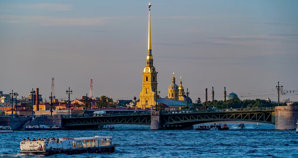 Петропавловская крепость вид с воды