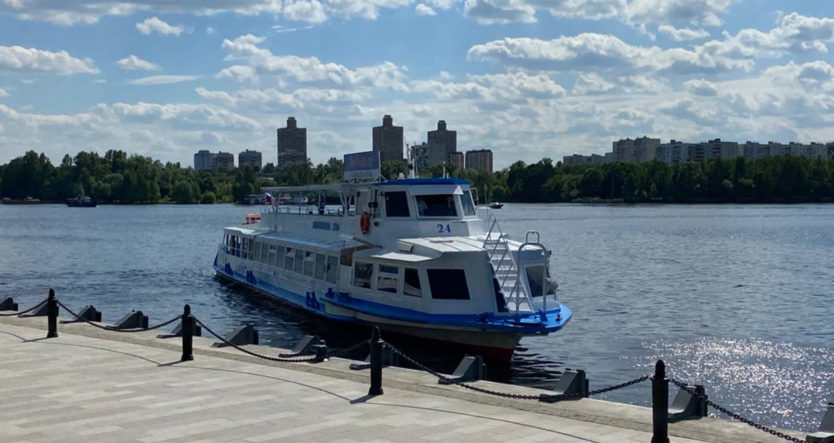 Судоходная компания Flyriver