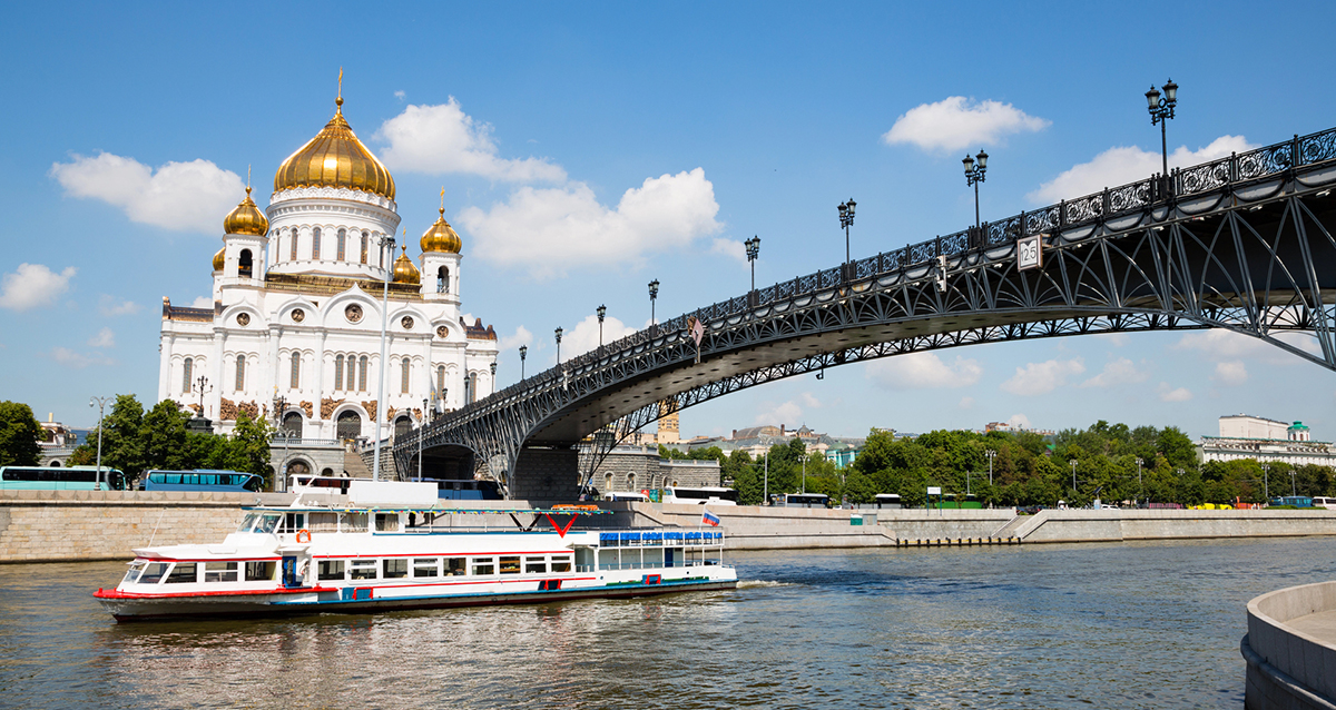 речная прогулка по центру Москвы