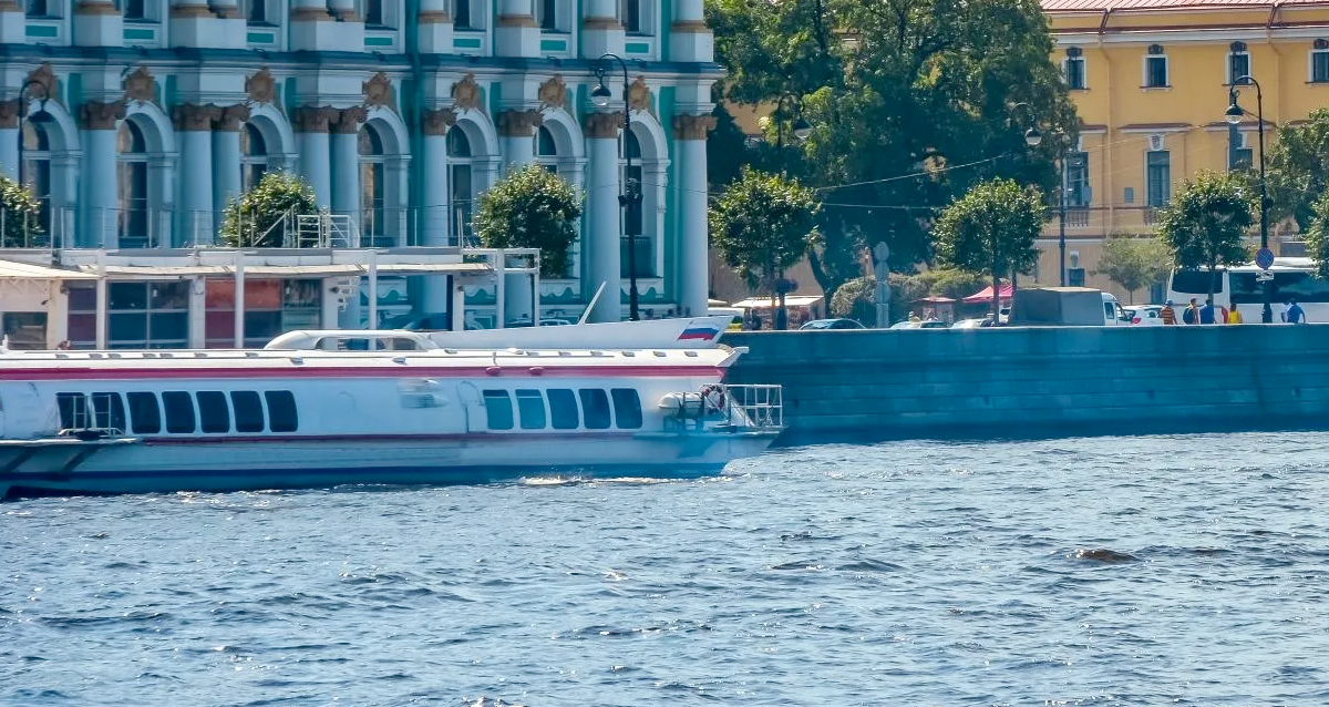 поездка на Метеоре по Неве