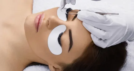 Скидки до 60% на оформление бровей и ресниц в Heres beauty studio