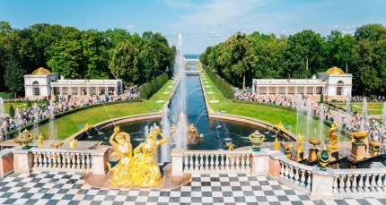 Скидка 46% на экскурсию в Петергоф
