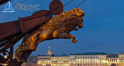 Скидки до 64% на автобусную экскурсию «Ужасы Петербурга»