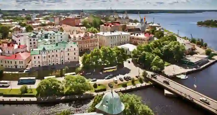 Скидки 42% на автобусную экскурсию на майские праздники «Островок старой Европы: Выборг»